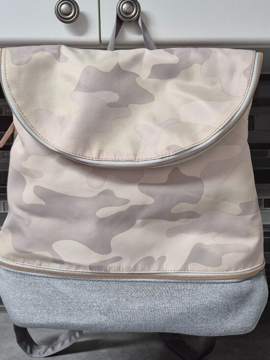 Stella & Dot Crush It Backpack Pink and Grey Camo - Picture 3 of 14